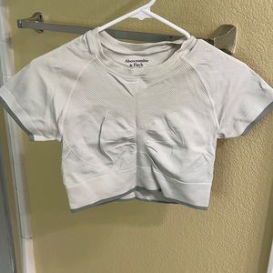 Workout crop top blue size medium
